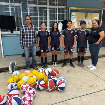 IMG-20250630-WA0155(1) Escuelas de Vallarta se beneficiaron con material de construcción y deportivo