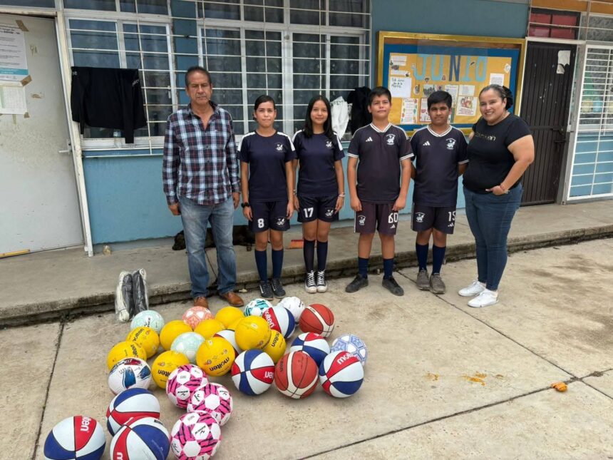 Escuelas de Vallarta se beneficiaron con material de construcción y deportivo