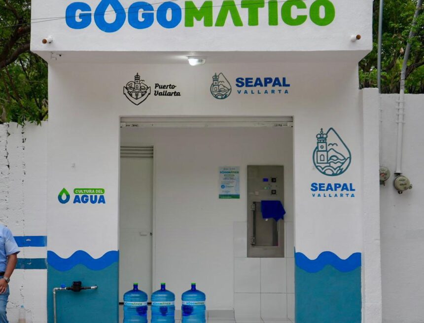Reinaugura Carlos Ruiz el Gogomático en la colonia Bugambilias