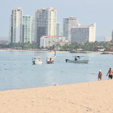 IMG-20250730-WA0121 Bajos ingresos marcan la temporada vacacional de verano en Puerto Vallarta: Coparmex