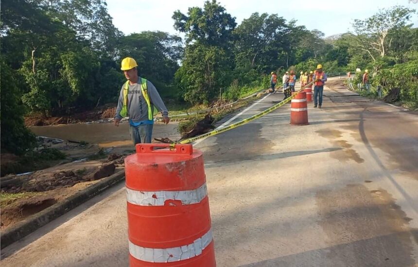Avanzan reparaciones en carreteras a Talpa de Allende; alcaldesa agradece apoyo del gobernador Pablo Lemus