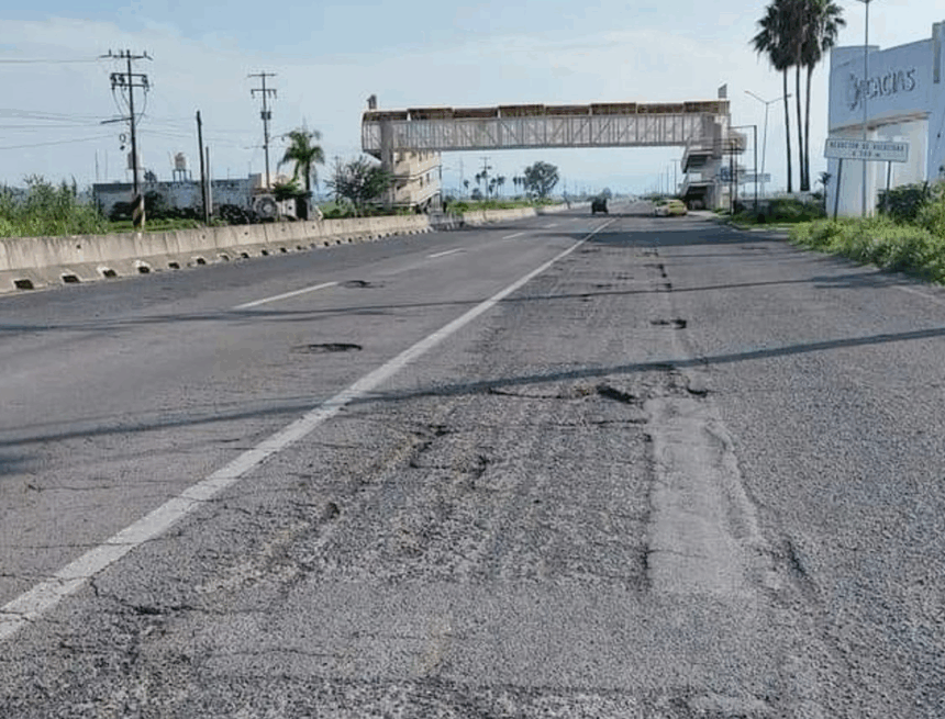 Alcalde de Mascota reitera solicitud de rehabilitación urgente de la carretera federal 70