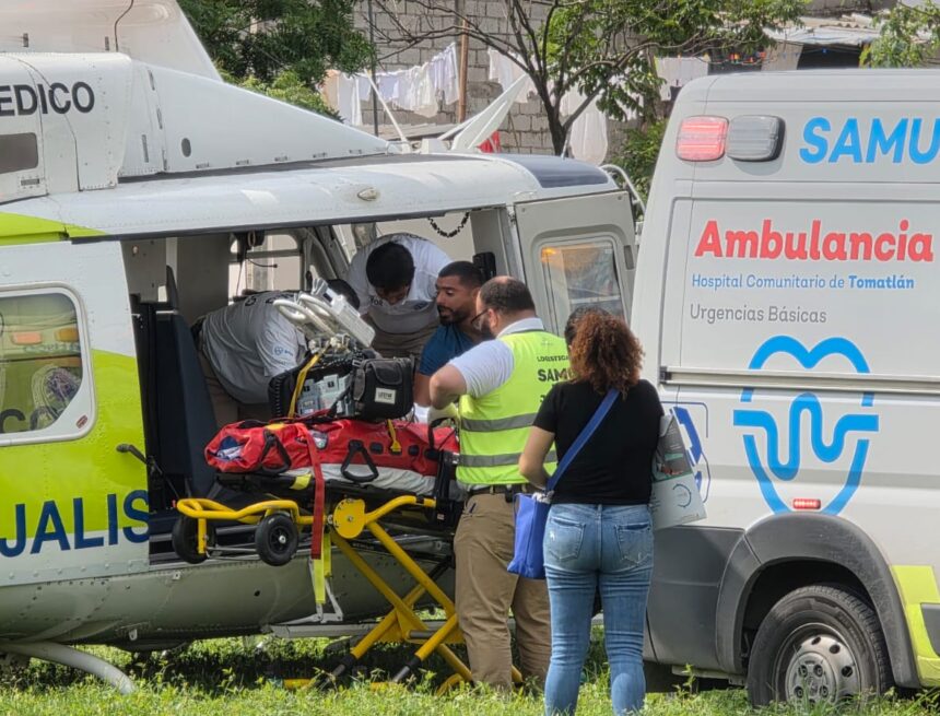 Trasladan de urgencia vía aérea a un menor desde Vallarta a Guadalajara