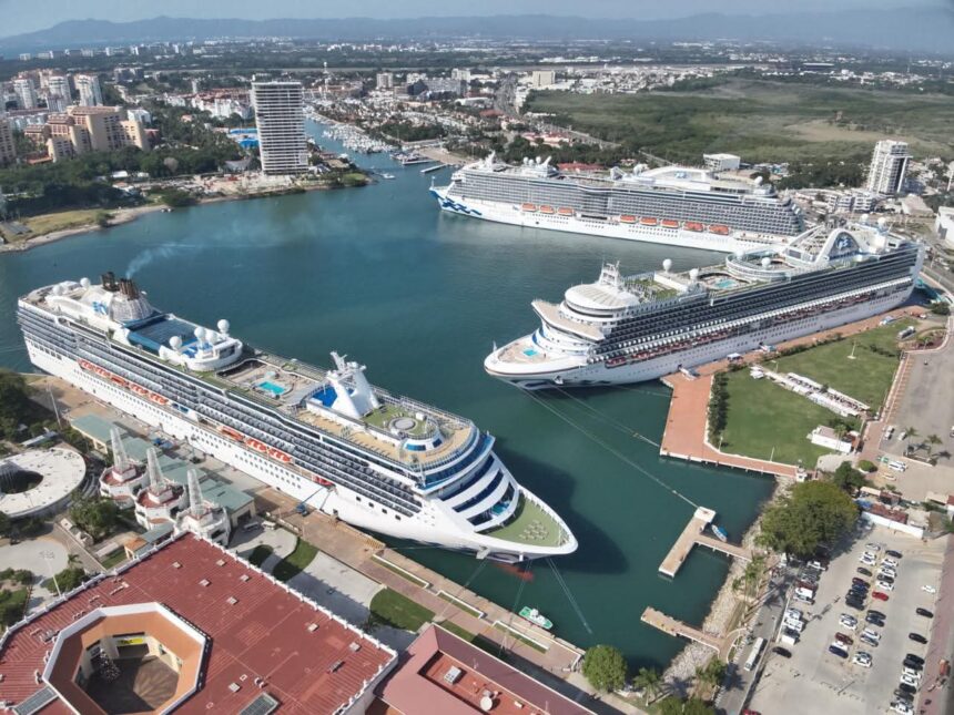 FB_IMG_1767212614791 Enero de 2026 traerá 24 arribos de cruceros a Puerto Vallarta