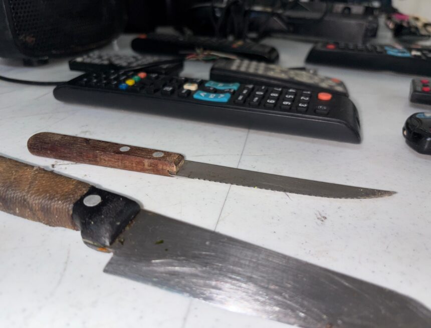 Aseguran objetos prohibidos durante operativo en el Ceinjure de Puerto Vallarta