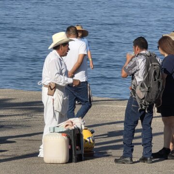 Vendedores de playa en Puerto Vallarta reportan repunte en ventas