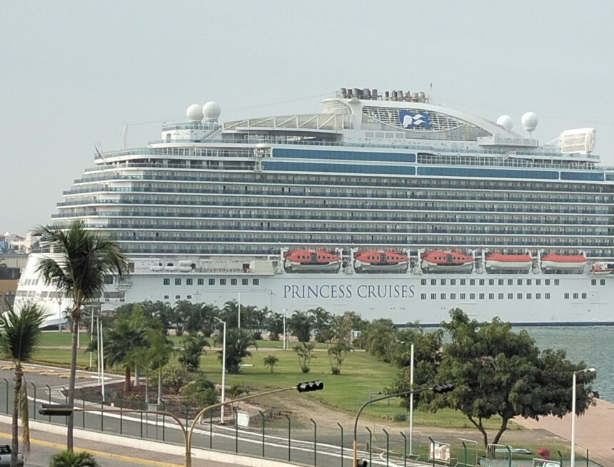 Puerto Vallarta despide el 2025 con el arribo de 169 cruceros