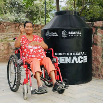 SEAPAL realiza la primera entrega de tinacos del 2026 en Volcanes