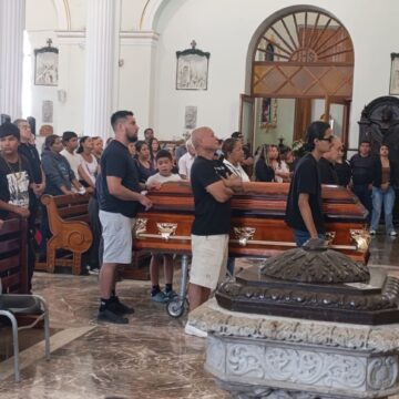 Realizan misa para despedir a Clarisa Rodríguez