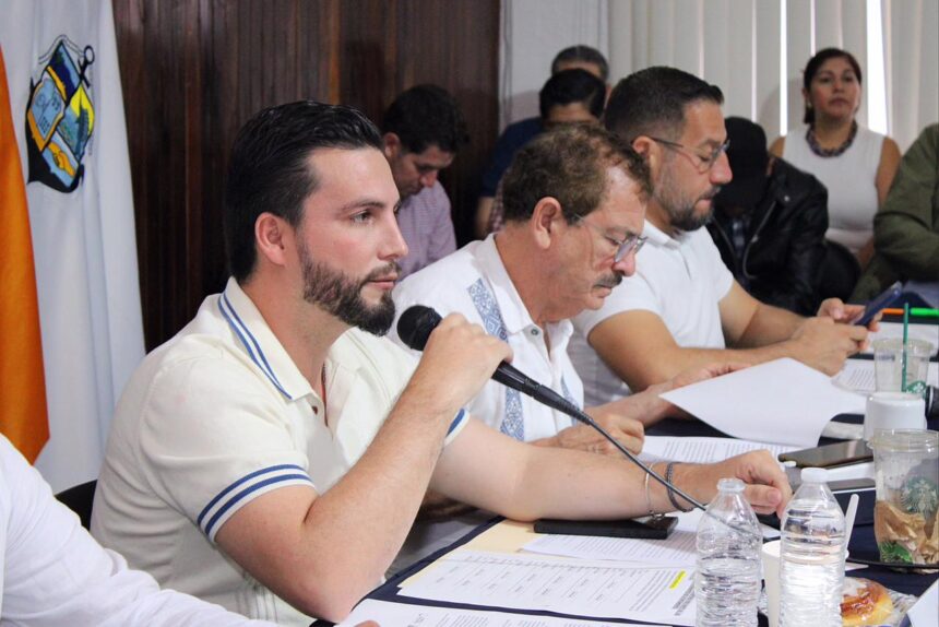Otorga Gobierno Municipal como gesto solidario, beca por el resto de sus estudios al hijo de Clarisa Rodríguez
