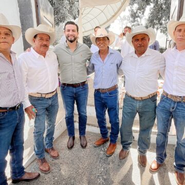 Luis Munguía respalda a Antonio Arreola como nuevo presidente de la Asociación Ganadera Local