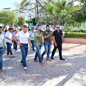 Luis Munguía supervisa avances de las obras Avenida México y Malecón dos
