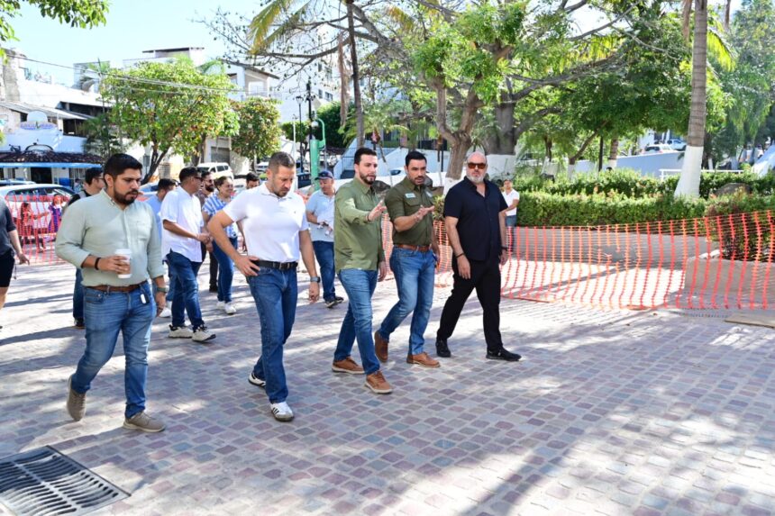 Luis Munguía supervisa avances de las obras Avenida México y Malecón dos