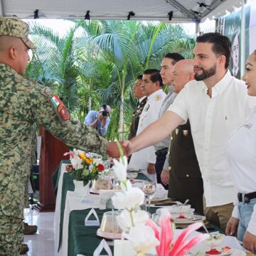 Alcalde Luis Munguía conmemora el 113 Aniversario del Ejército Mexicano