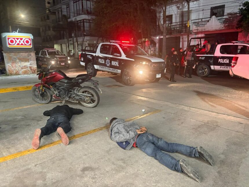 IMG-20260223-WA0036 Detienen a 18 personas por saqueos en tiendas de conveniencia en Puerto Vallarta