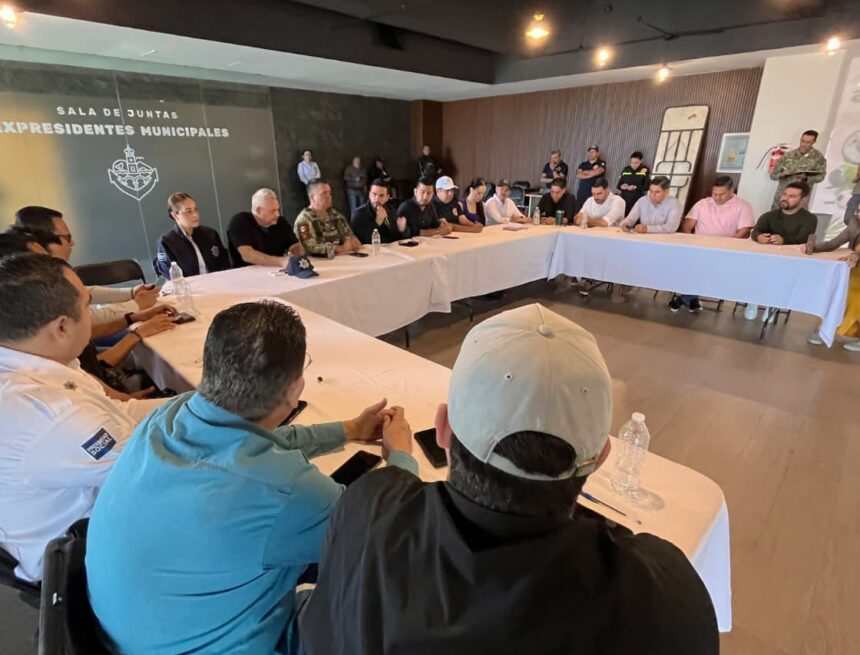 Luis Munguía encabeza reunión de gabinete para atender afectaciones tras bloqueos