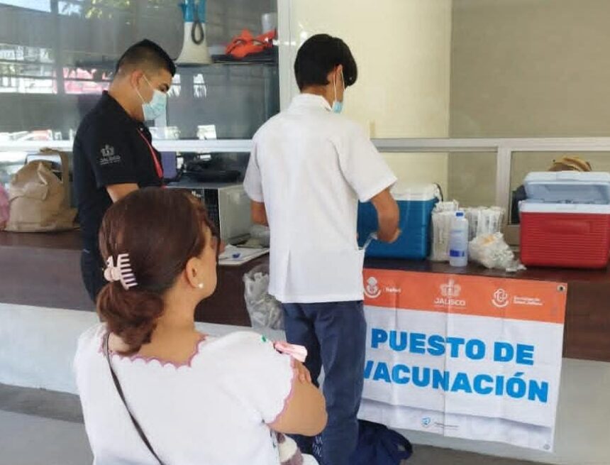 Primera semana de vacunación intensiva deja hasta 40 mil dosis aplicadas contra el sarampión en Puerto Vallarta