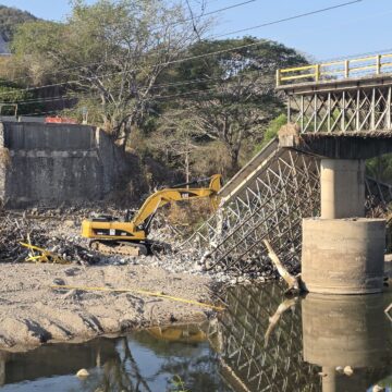 Explosión en puente del río Mascota fue causada por artefacto oculto desde el 22 de febrero: Seguridad Jalisco