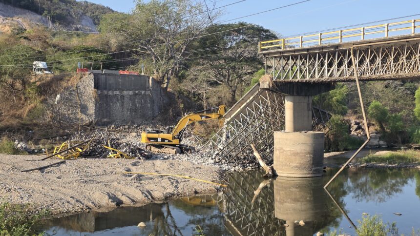 Explosión en puente del río Mascota fue causada por artefacto oculto desde el 22 de febrero: Seguridad Jalisco