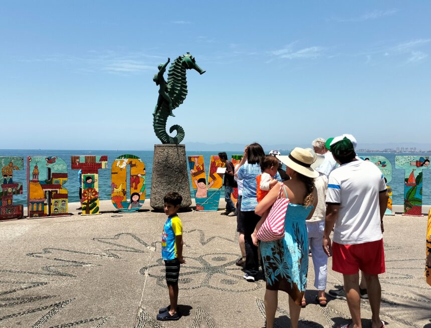 Puerto Vallarta es nominado a mejor ciudad en premios internacionales 2026