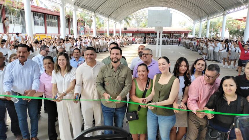 Inauguran domo y bebederos en secundaria técnica 81