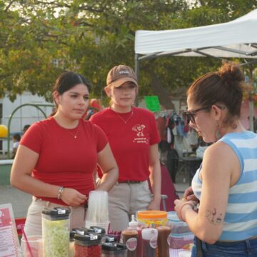 Realizan con éxito el Bazar Joven Edición 16 en Ixtapa