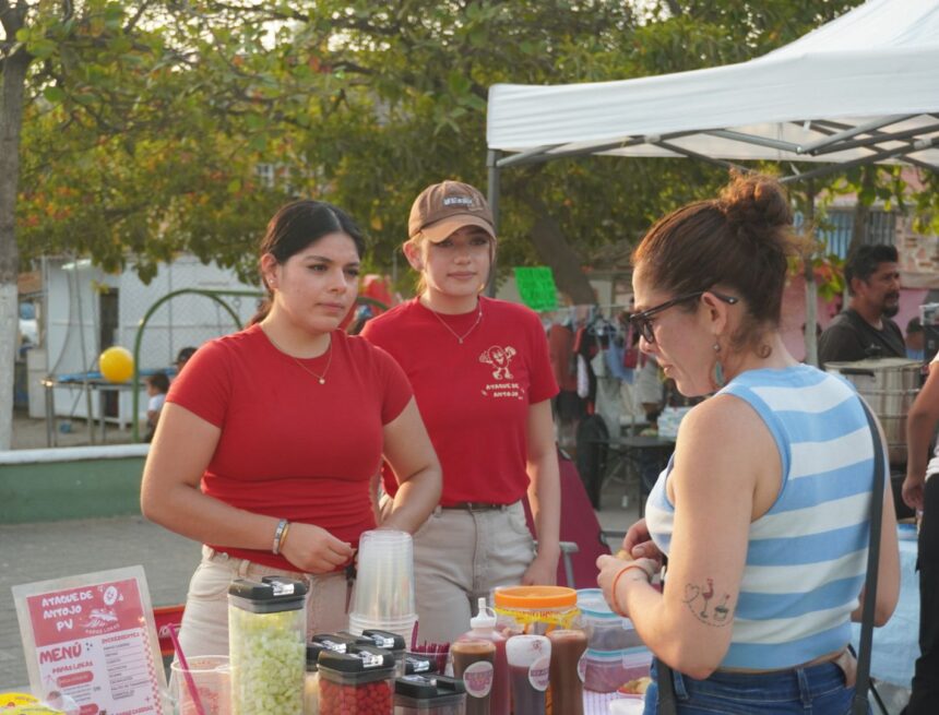 IMG-20260420-WA0230 Realizan con éxito el Bazar Joven Edición 16 en Ixtapa