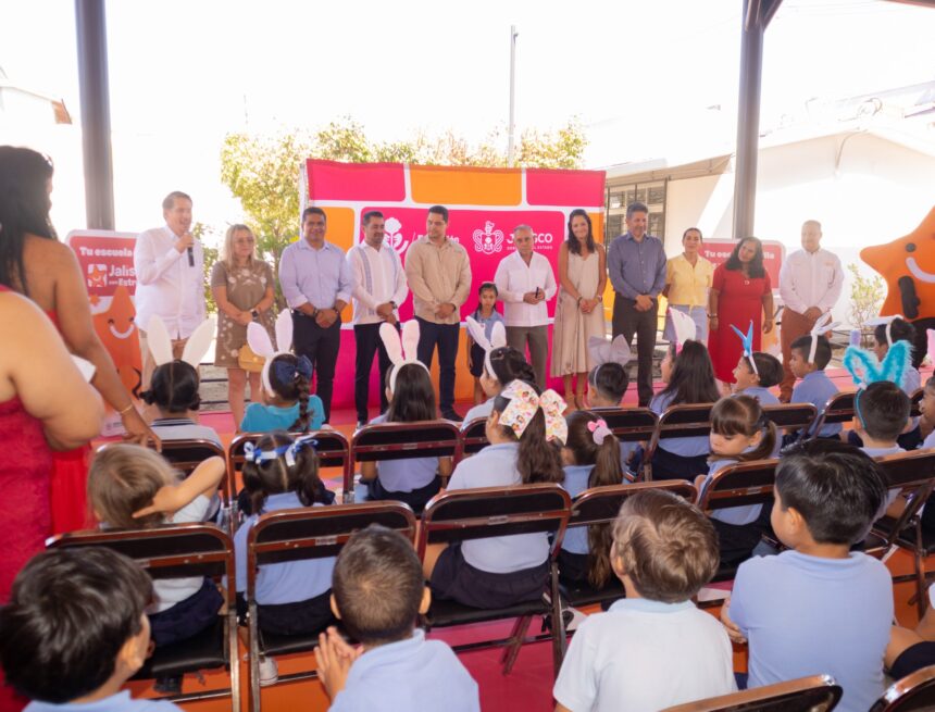 IMG-20260424-WA0246 Van por la cuarta escuela de Puerto Vallarta con el programa Jalisco con Estrella