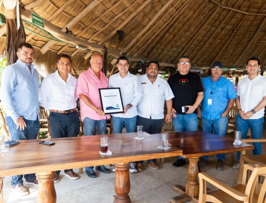 Reconoce SEAPAL al hotel Las Palmas por manejo responsable de grasas