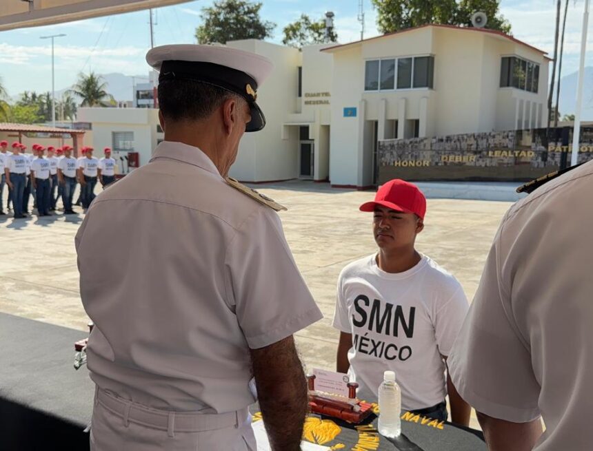 Marina realiza “Ceremonia de entrega de Hojas de Liberación de Cartillas del  Servicio Militar Nacional Clase 2007”