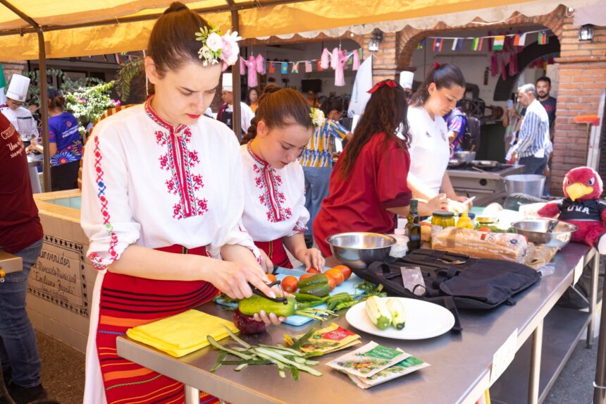 Los sabores del mundo llegaron al Mercado Emiliano Zapata a través del FESTVA
