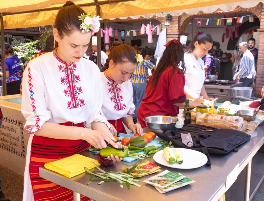 Los sabores del mundo llegaron al Mercado Emiliano Zapata a través del FESTVA
