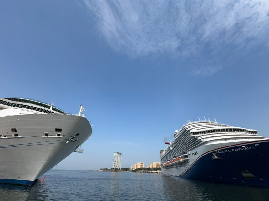 Puerto Vallarta recibe penúltimo arribo doble de cruceros del mes de mayo
