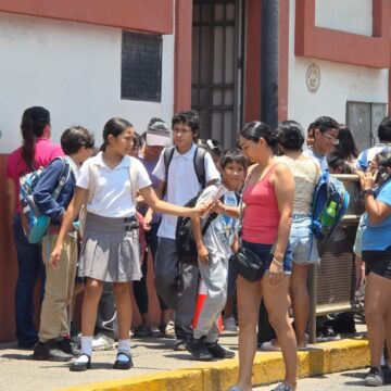 Celebran paterfamilias vallartenses cancelación de vacaciones anticipadas