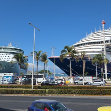 Arriban a Puerto Vallarta los dos últimos cruceros del mes de mayo