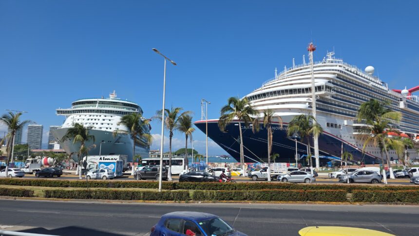 Arriban a Puerto Vallarta los dos últimos cruceros del mes de mayo