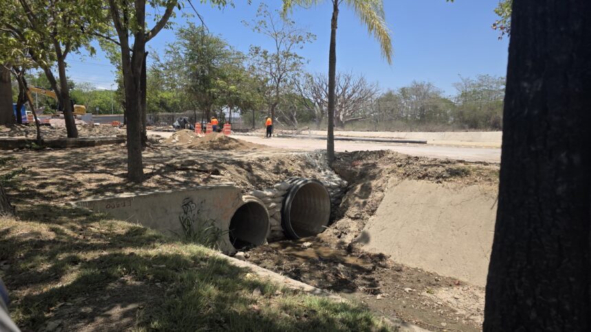 IMG-20260527-WA0127 Vecinos de Parque Las Palmas temen nuevas inundaciones por obra hidráulica en Puerto Vallarta