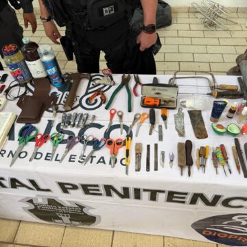 Aseguran armas hechizas, puntas y otros objetos prohibidos en quinto operativo del penal de Puerto Vallarta