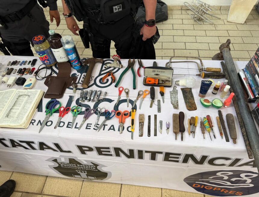 IMG-20260618-WA0052 Aseguran armas hechizas, puntas y otros objetos prohibidos en quinto operativo del penal de Puerto Vallarta