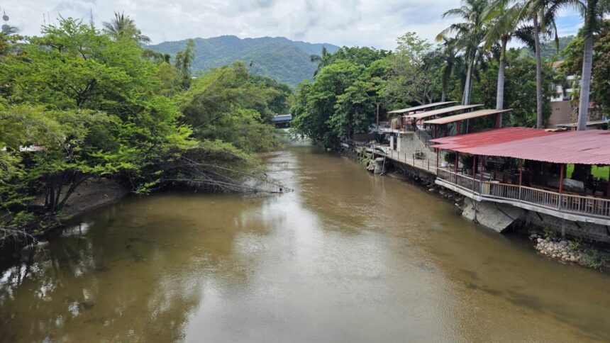 Ríos de Puerto Vallarta se mantienen por debajo del 50% de su capacidad pese a las recientes lluvias