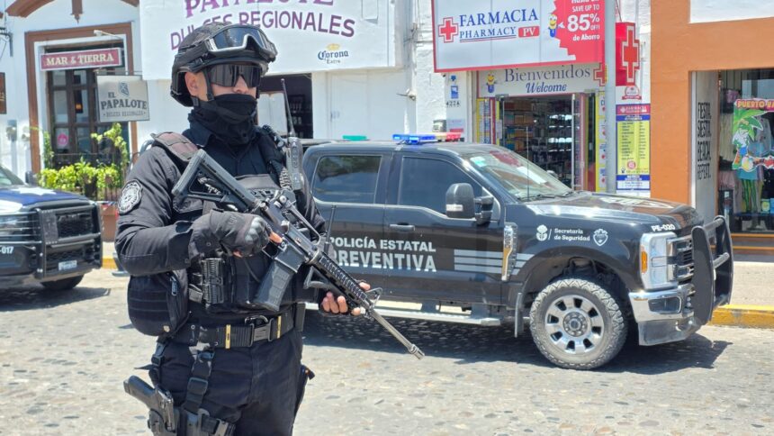 Refuerzan seguridad en Puerto Vallarta