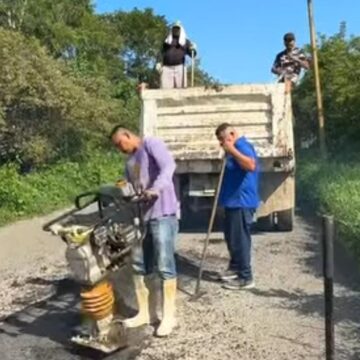 bacheo Inicia trabajos de bacheo en carretera El Tuito-Chacala