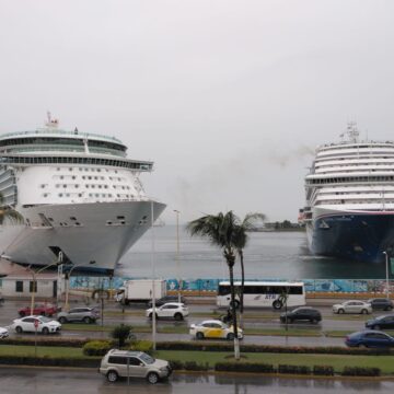 cruceros Doble arribo de cruceros deja miles de visitantes en Puerto Vallarta