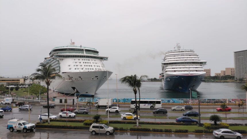 cruceros Doble arribo de cruceros deja miles de visitantes en Puerto Vallarta
