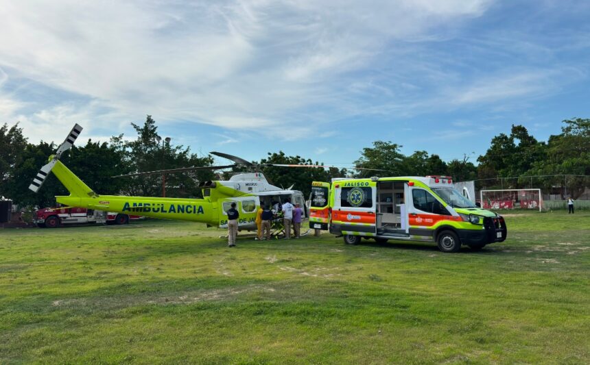 helicóptero-samu Trasladan en helicóptero a menor lesionado de Tomatlán al Hospital Civil de Guadalajara