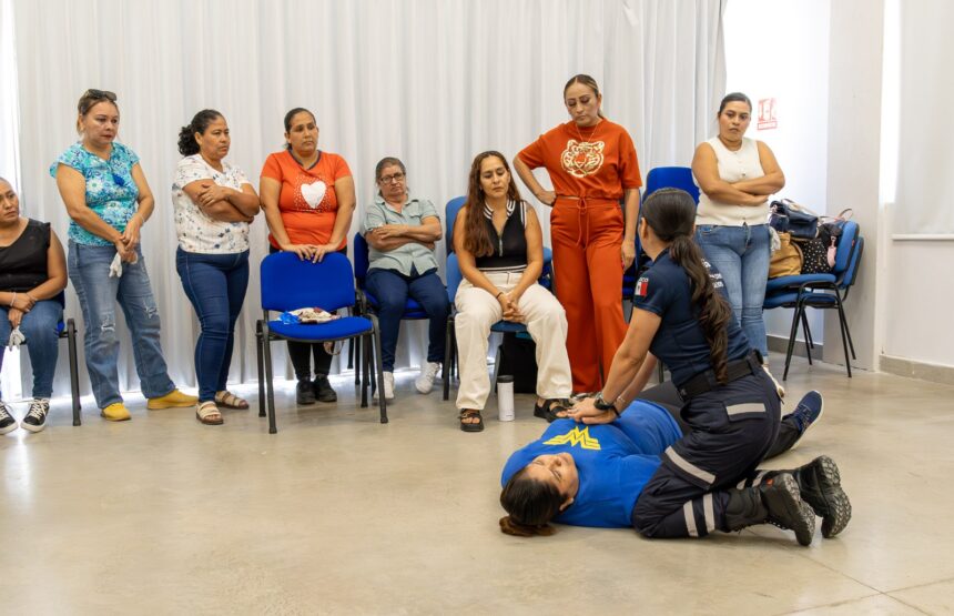 Reciben educadoras de los CADI´s, capacitación en materia de Protección Civil