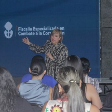 Participan servidores públicos en la Caravana Anticorrupción