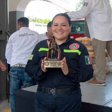 “Nací para ser bombera”: Jhovana Estrella encontró su vocación en el servicio a los demás