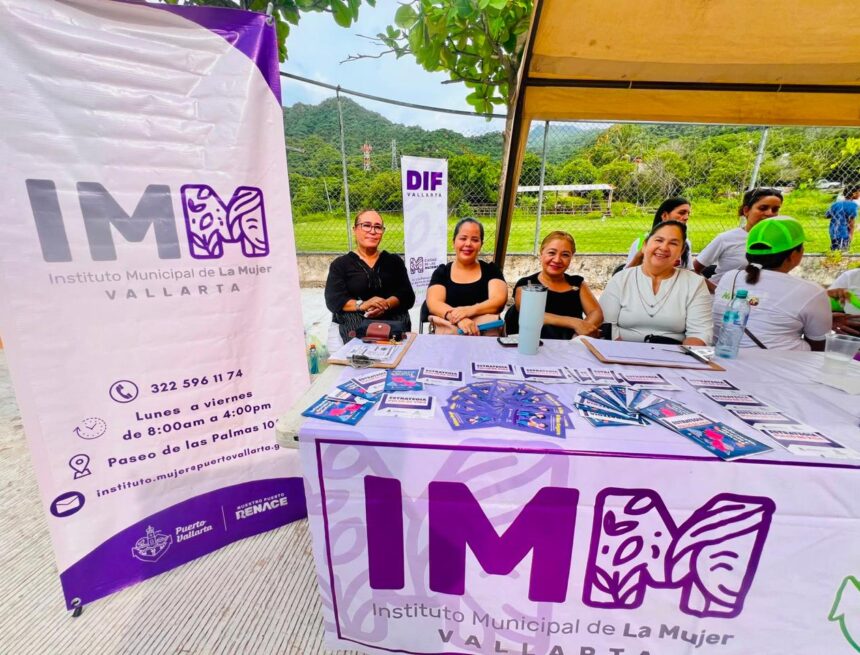 Instituto de la Mujer acerca servicios a las colonias de Puerto Vallarta