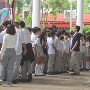 Más de 43 mil alumnos regresan a clases este lunes en Puerto Vallarta
